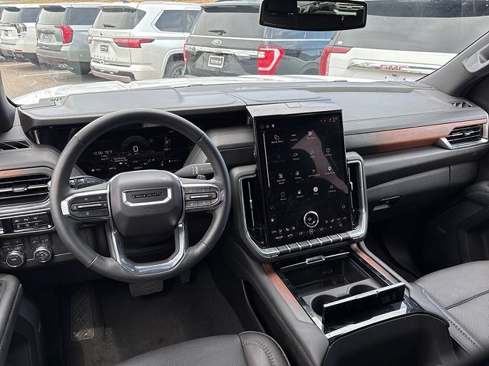 2025 GMC Yukon XL