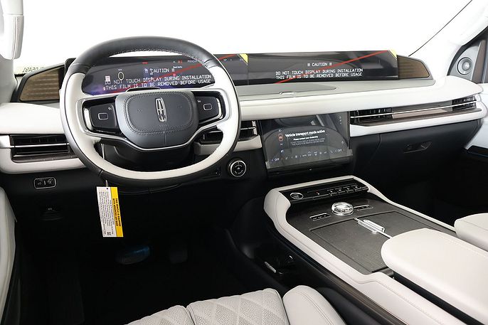 2026 Lincoln Navigator L