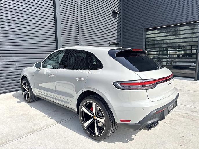 2025 Porsche Macan