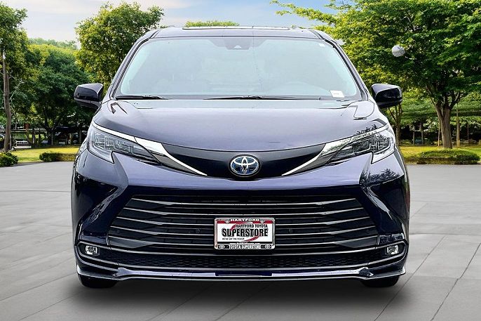 2025 Toyota Sienna