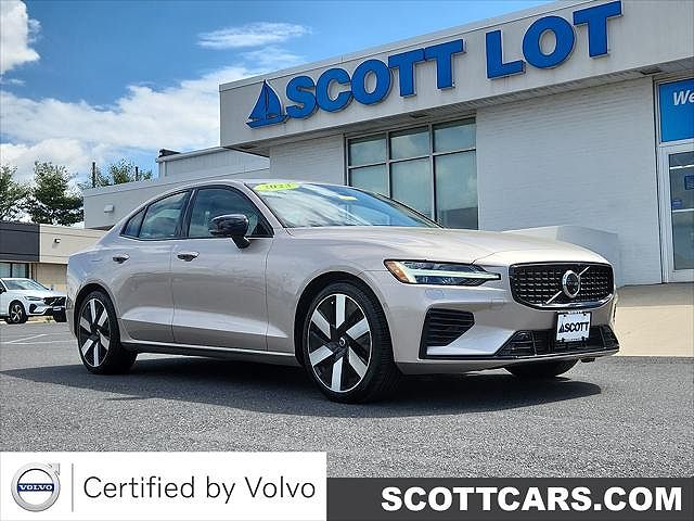 2023 Volvo S60 T8 Ultimate image 0