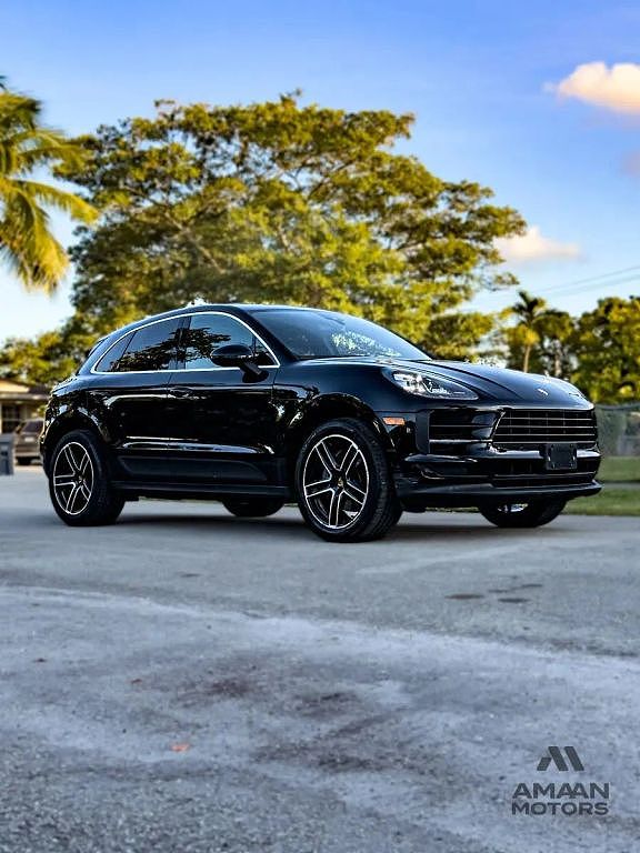 2017 Porsche Macan
