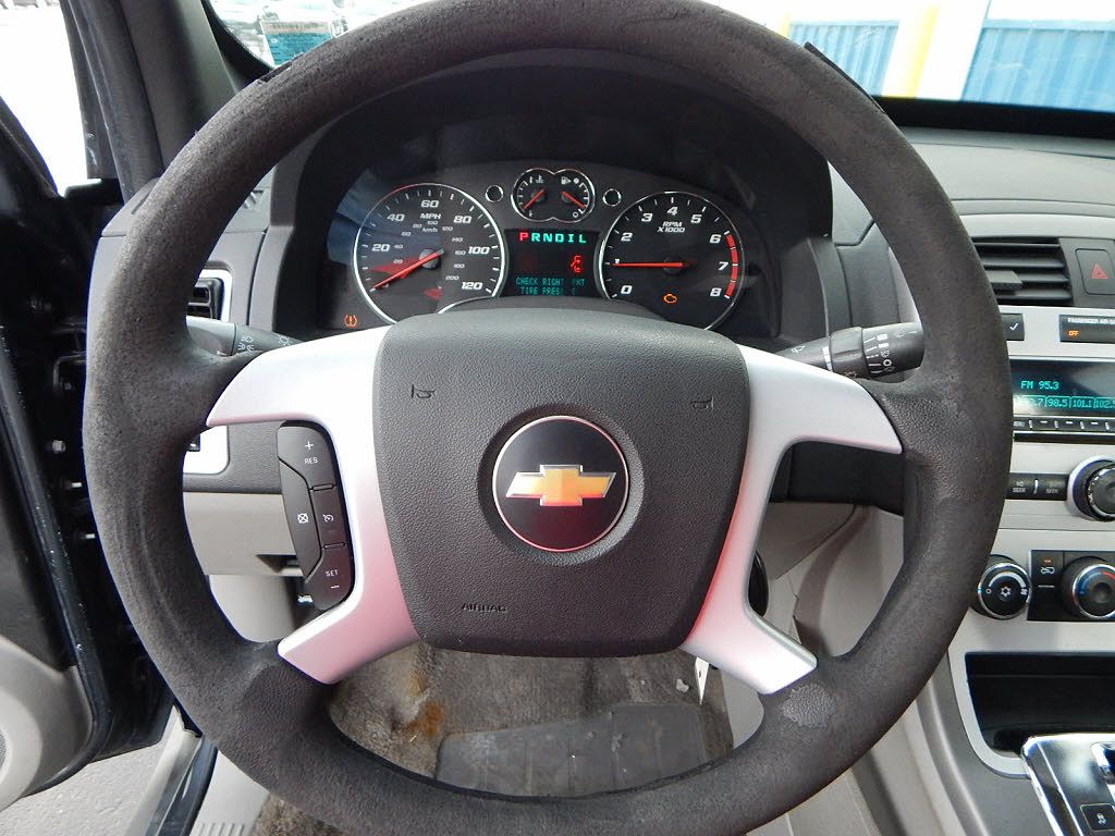 2009 Chevrolet Equinox LS image 6