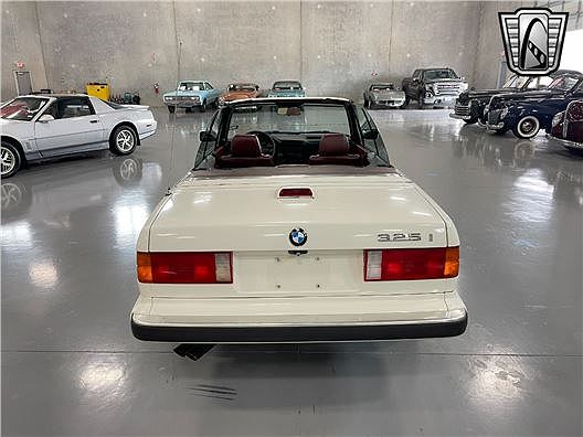 1988 BMW 3 Series 325ic image 3