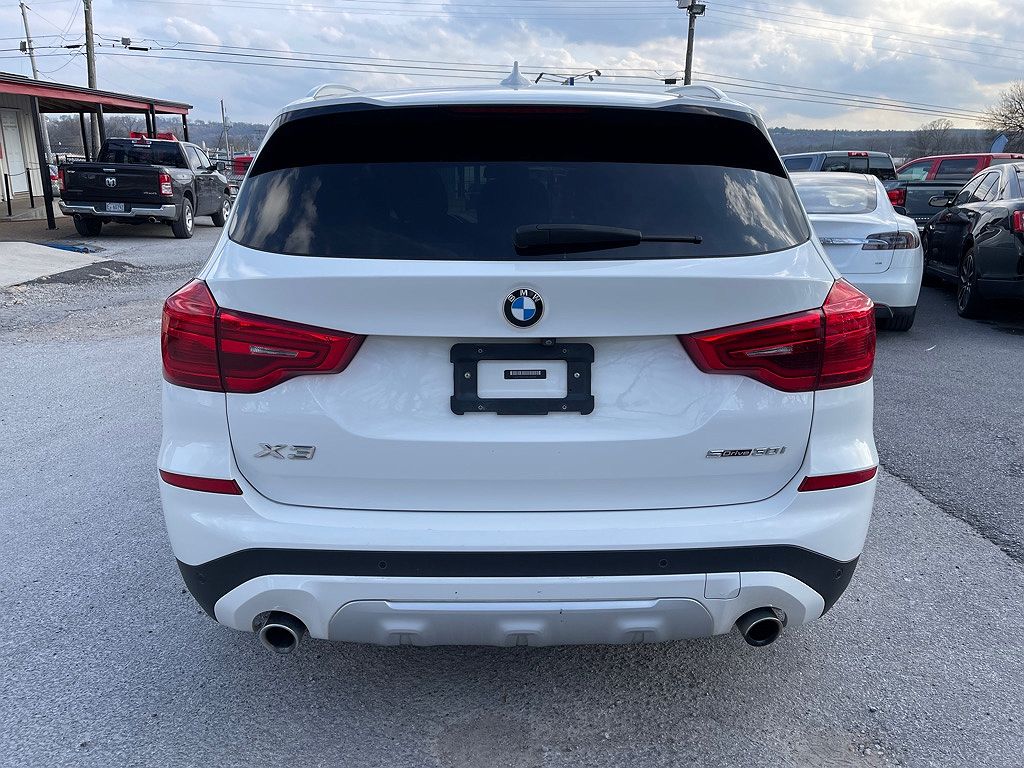 2019 BMW X3 sDrive30i image 2