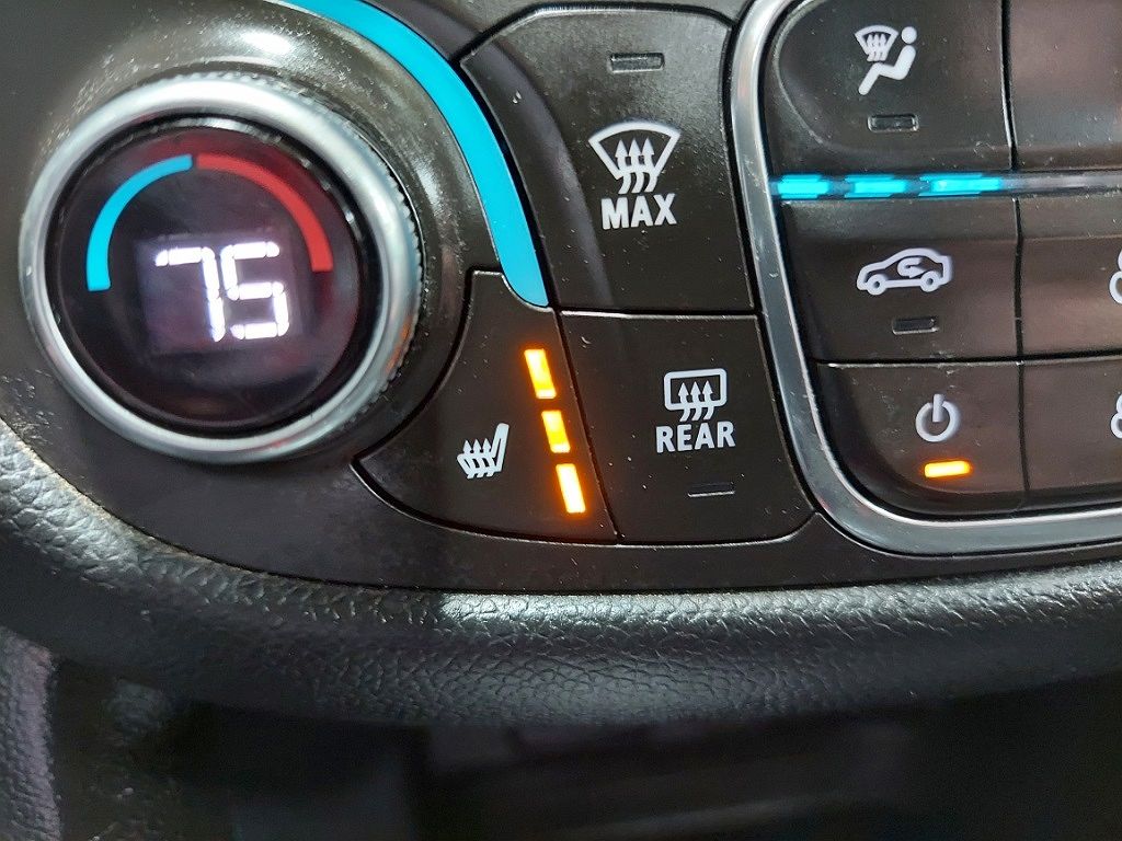 2018 Chevrolet Equinox LT image 5