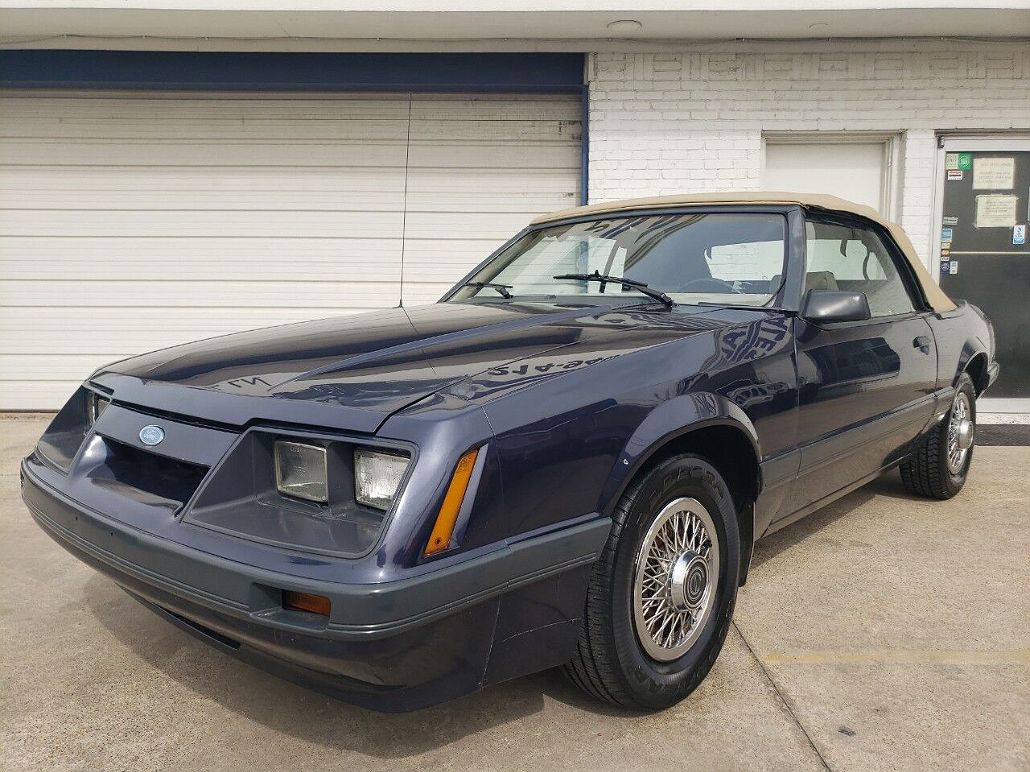 1985 Ford Mustang LX image 2