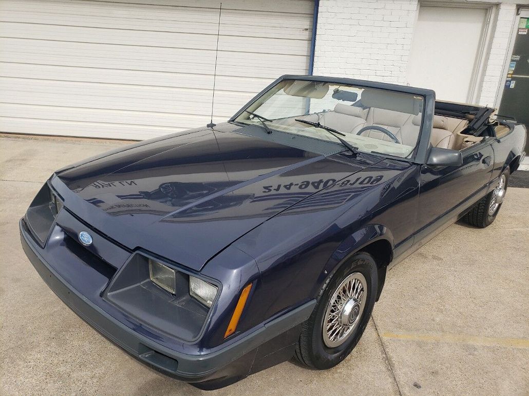 1985 Ford Mustang LX image 4