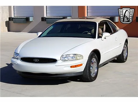 1998 Buick Riviera null image 3