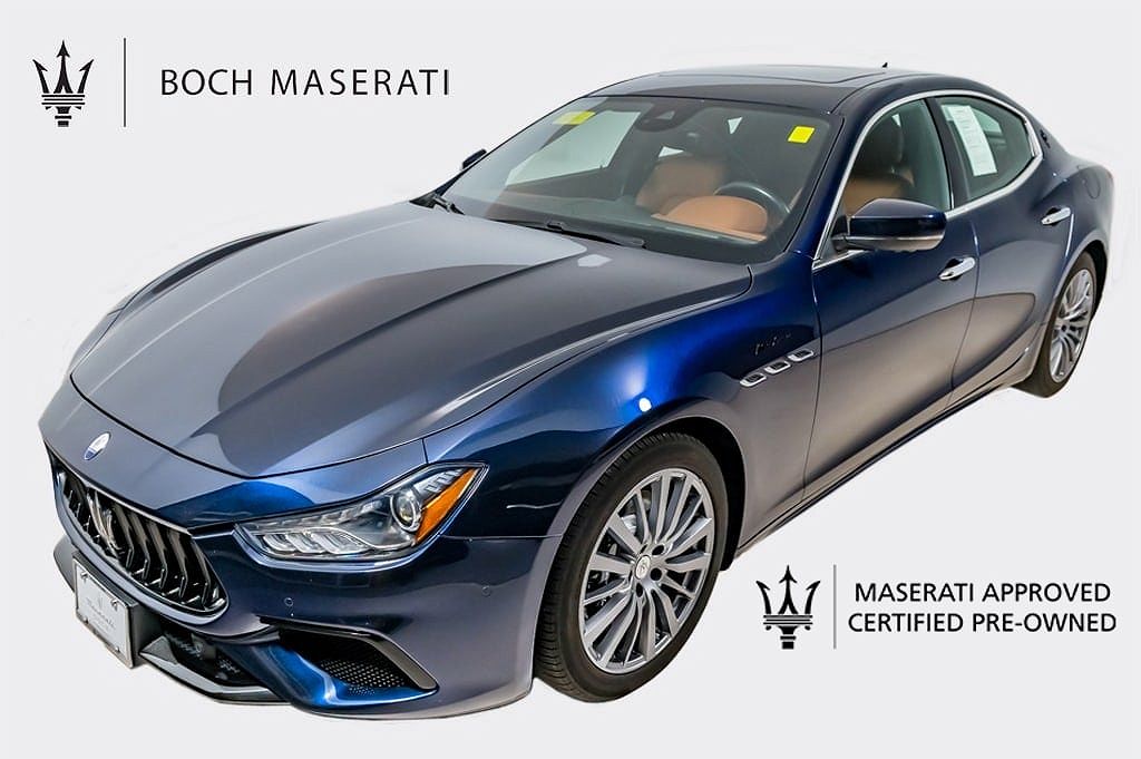 2022 Maserati Ghibli Modena Q4 image 0