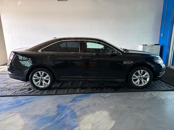 2011 Ford Taurus