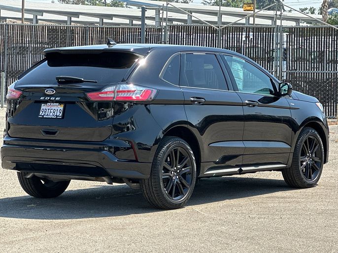 2022 Ford Edge