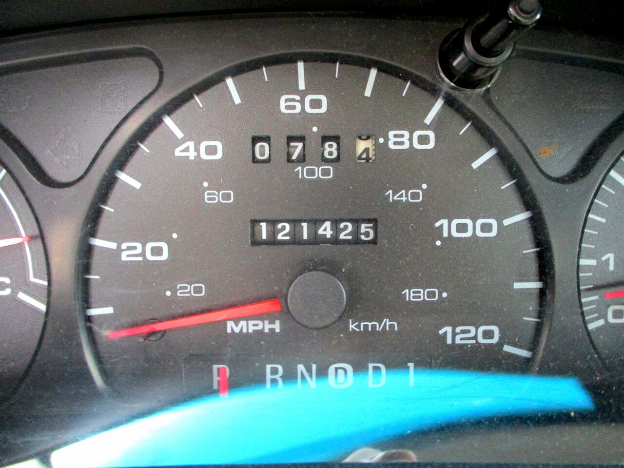 2000 Ford Taurus SE image 10