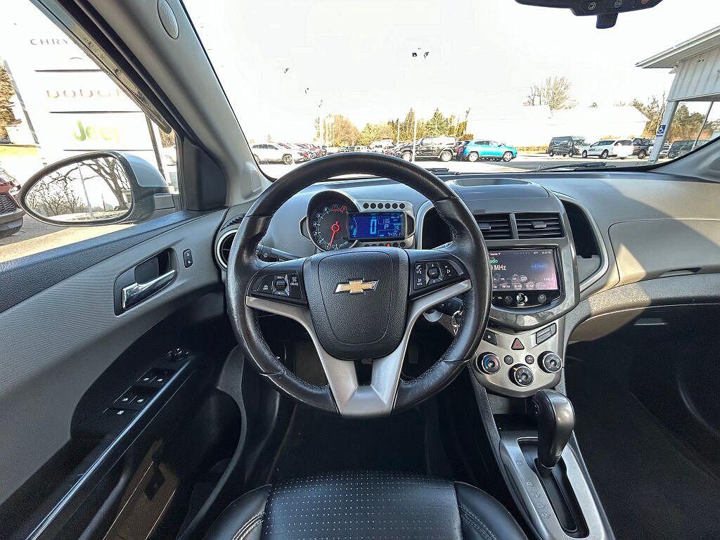2016 Chevrolet Sonic LTZ image 10