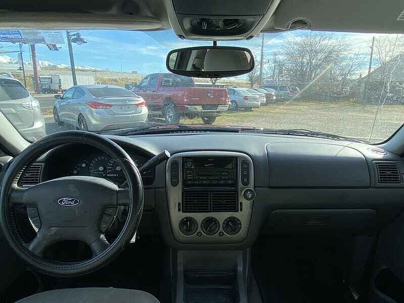 2005 Ford Explorer XLT image 6