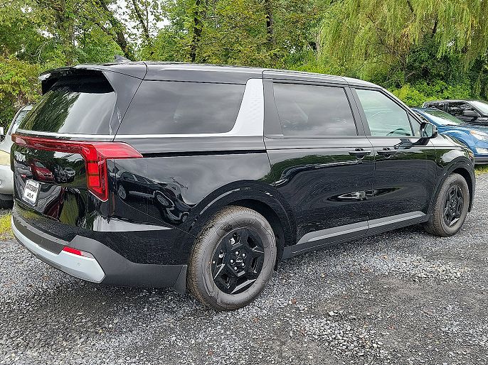 2025 Kia Carnival