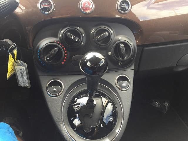 2015 Fiat 500 Pop image 9