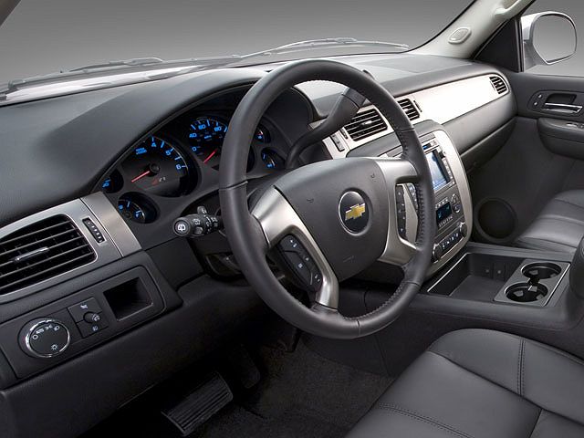 2009 Chevrolet Tahoe LTZ image 3
