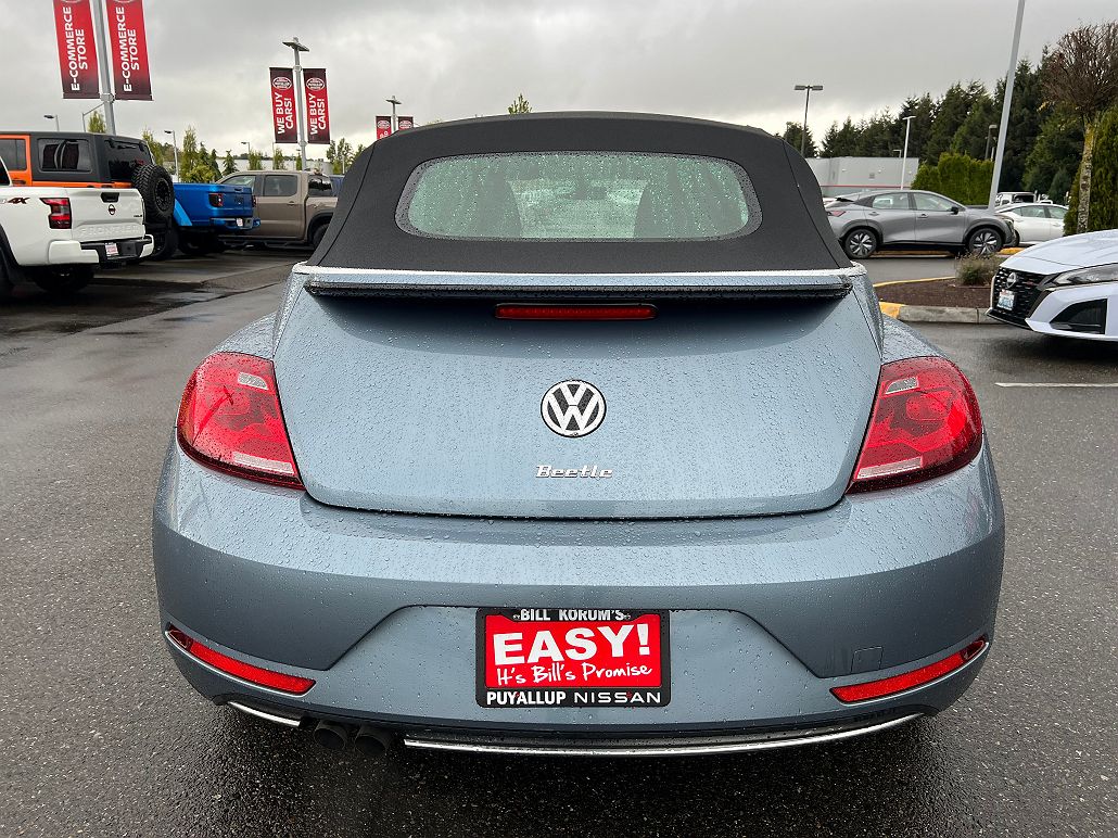 2019 Volkswagen Beetle null image 3