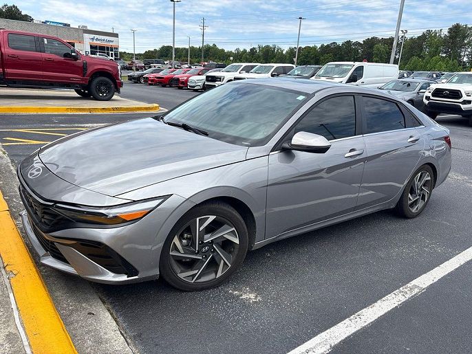 2025 Hyundai Elantra