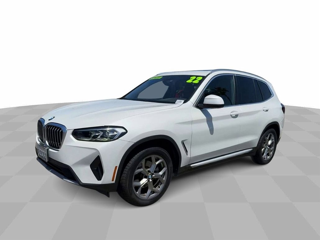 2022 BMW X3 sDrive30i image 3