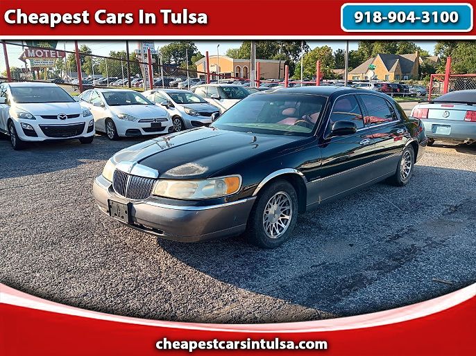 2001 Lincoln Town Car