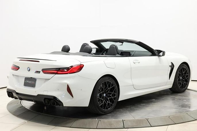 2020 BMW M8