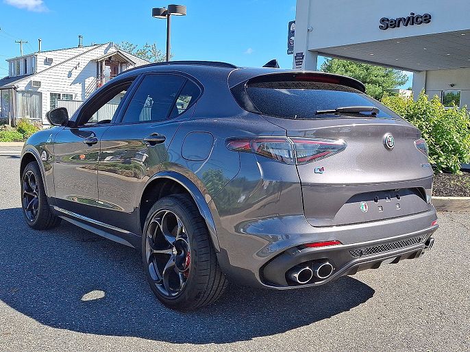 2024 Alfa Romeo Stelvio