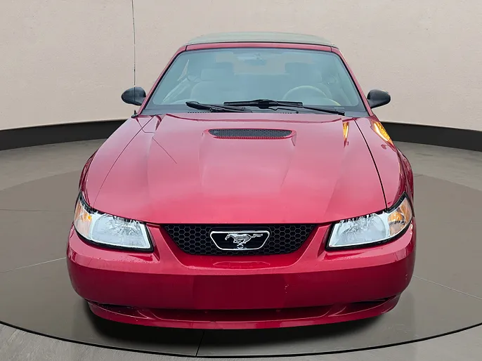 2000 Ford Mustang
