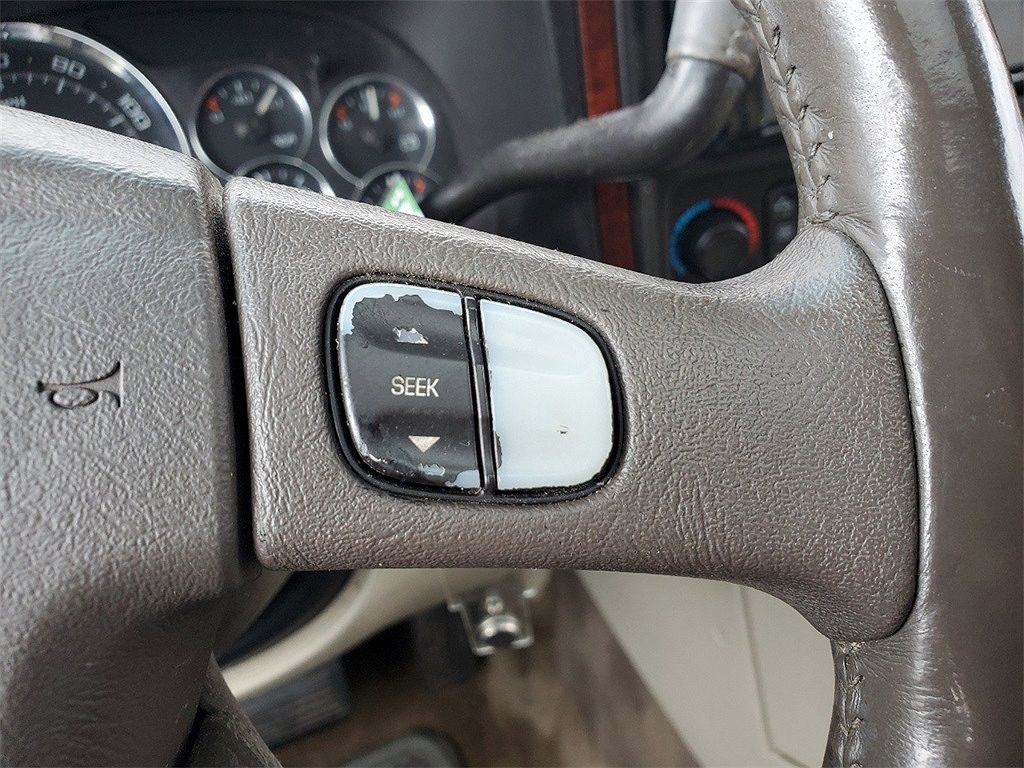 2005 Cadillac Escalade ESV image 24