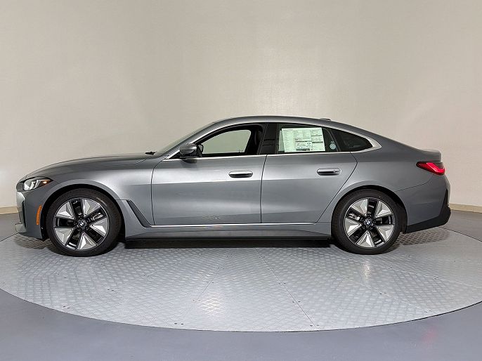 2026 BMW i4