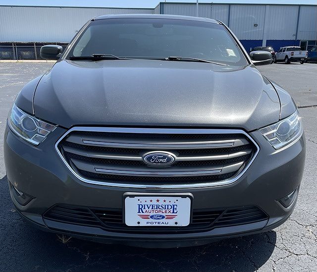 2018 Ford Taurus