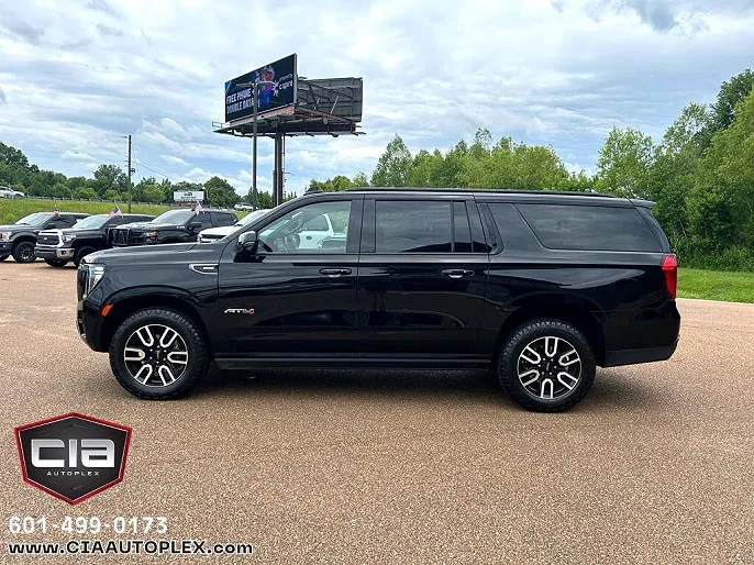 2023 GMC Yukon XL