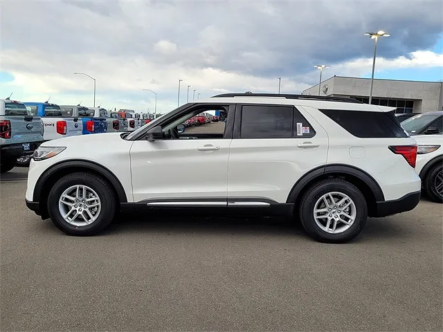 2025 Ford Explorer