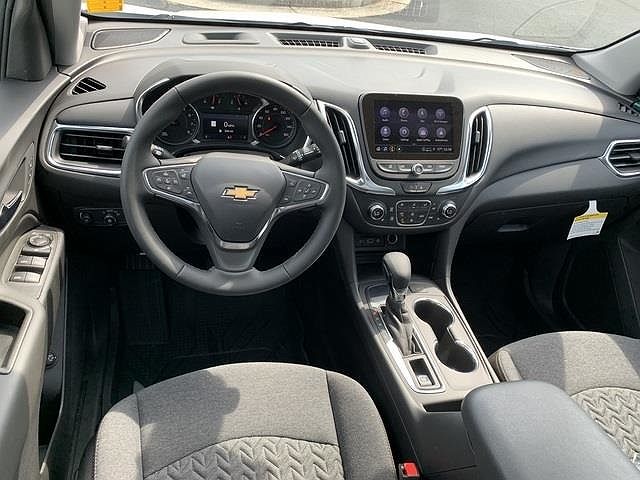 2024 Chevrolet Equinox LT image 4