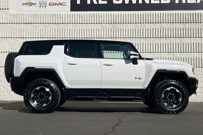 2024 GMC Hummer EV
