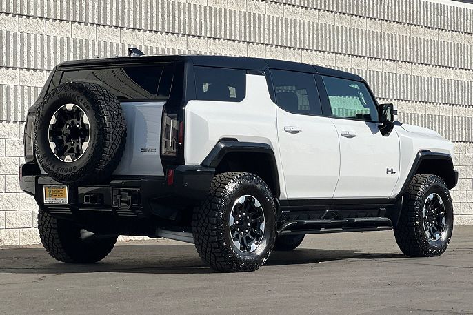 2024 GMC Hummer EV