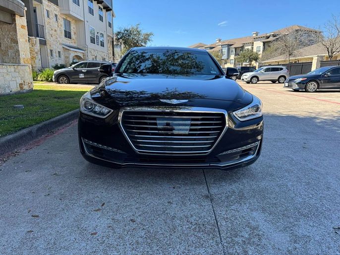 2018 Genesis G90