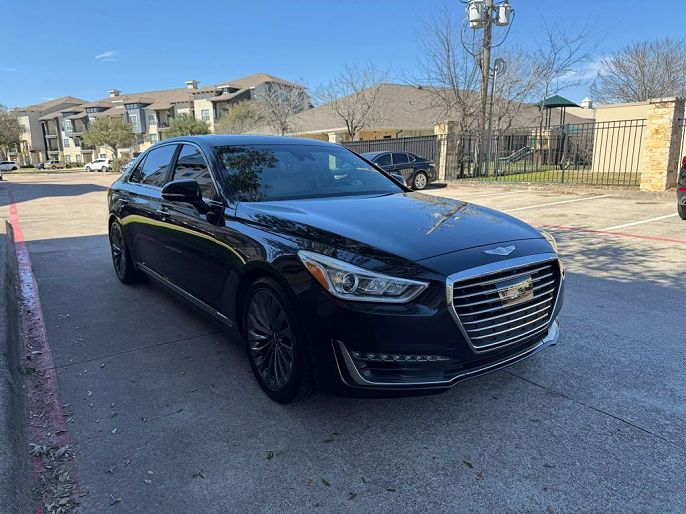2018 Genesis G90