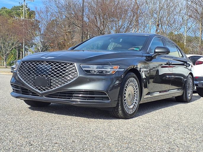 2022 Genesis G90