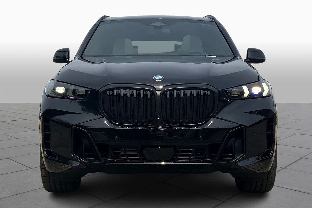 2025 BMW X5 sDrive40i image 2