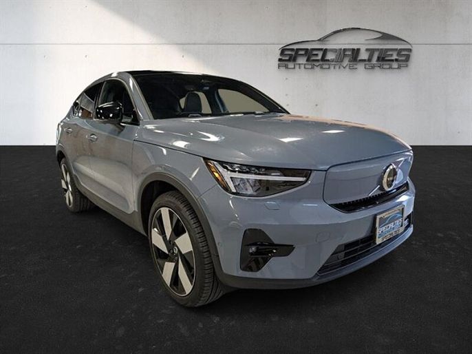 2023 Volvo C40