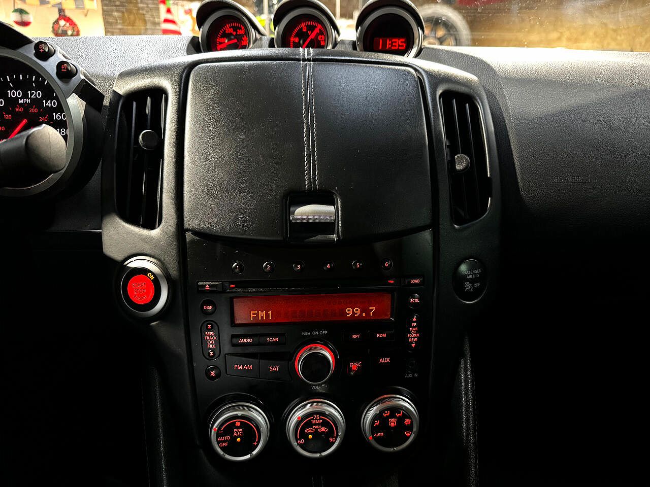 2013 Nissan Z 370Z image 15