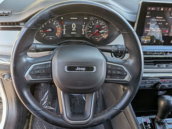 2022 Jeep Compass Limited photo 7