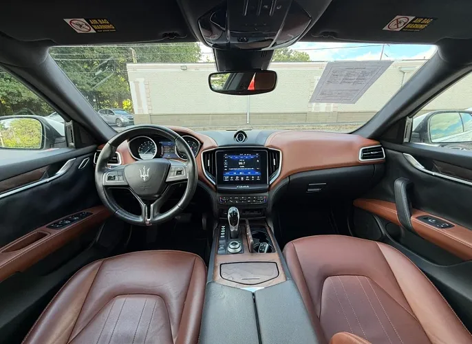 2017 Maserati Ghibli