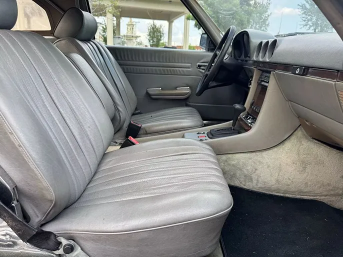 1982 Mercedes-Benz 380