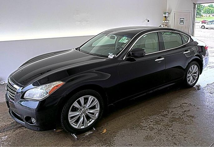 2011 Infiniti M37