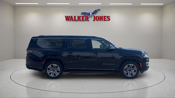 2023 Jeep Wagoneer