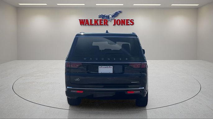 2023 Jeep Wagoneer
