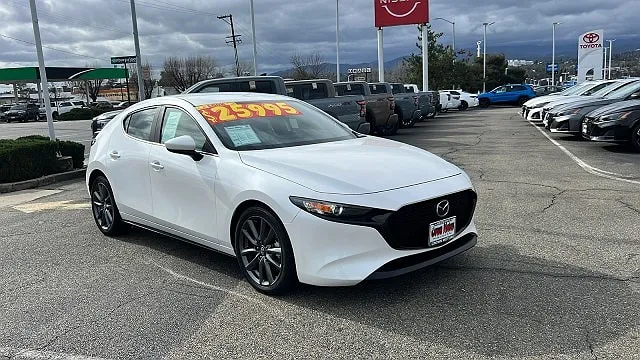 2019 Mazda Mazda3 Preferred image 1